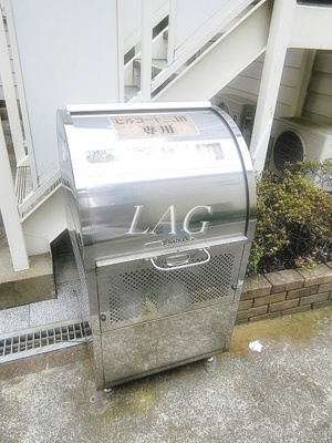 【その他共用部分】 | ヒルコート三田 | ゴミ捨て場です。