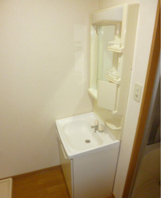 【洗面所】 | サンセットカーム | 脱衣スペースもあります