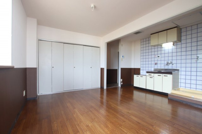 【居間・リビング】 | ラフィーネ2号館