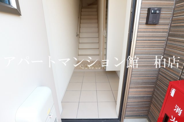 エピカリスの玄関