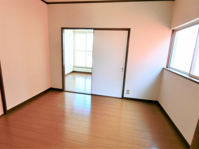 ハニーハイツの居間・リビング