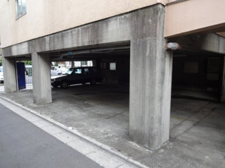 【駐車場】 | 八巻駐車場