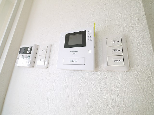 生駒市西松ケ丘戸建（13-16）のセキュリティ|モニターホン付きでセキュリティ抜群