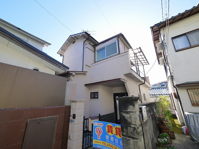 生駒市西松ケ丘戸建（13-16）の外観|落ち着いた雰囲気の外観です