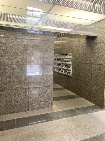 溜池山王葵ビル（旧 第11赤坂葵ビル）のロビー