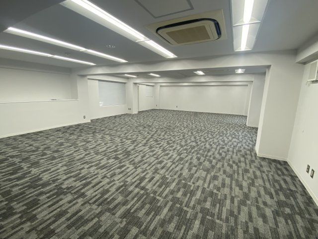 溜池山王葵ビル（旧 第11赤坂葵ビル）の内装