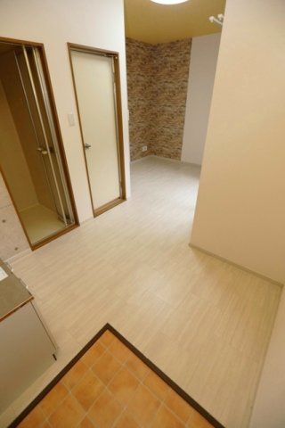【玄関】 | ドルフ山手町