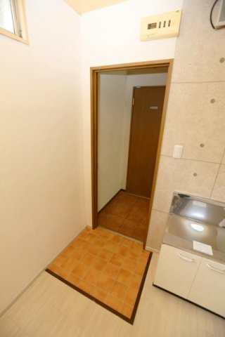 【玄関】 | ドルフ山手町