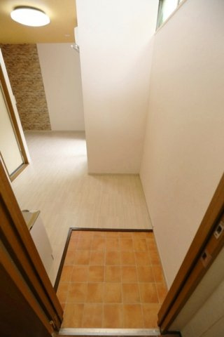【玄関】 | ドルフ山手町