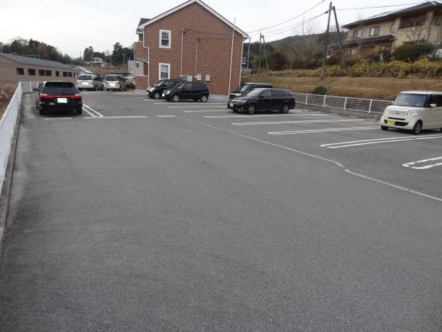 メリッサⅠの駐車場