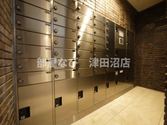 アルメール津田沼のその他共用部分|集合ポストもあって利便性が高い設計ですね
