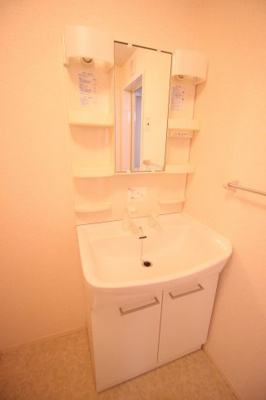 【独立洗面台】 | ヴィラ ウィステリア