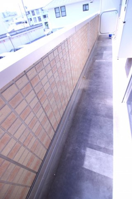 【バルコニー】 | ヴィラ ウィステリア | ★南向きでお洗濯物が良く乾きますよ★