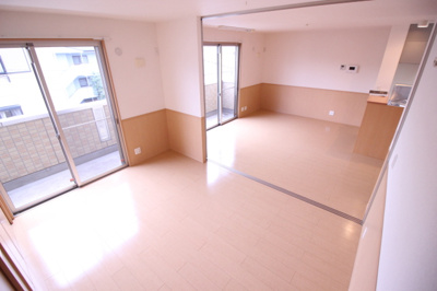 【洋室】 | アピテ高安