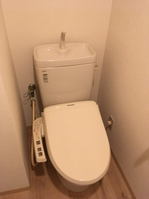 【トイレ】 | 朝日プラザ西舞子 | ウォシュレットつき