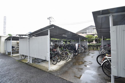 【その他共用部分】 | 横浜大口ハウス | 駐輪場です。
(空き状況は担当者までご確認下さい。)
