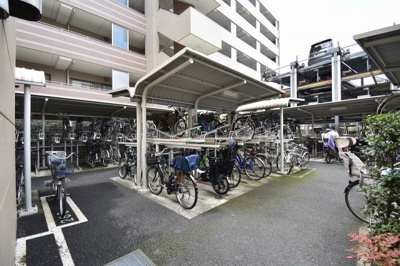 【その他共用部分】 | クレストフォルム横浜根岸 | 駐輪場