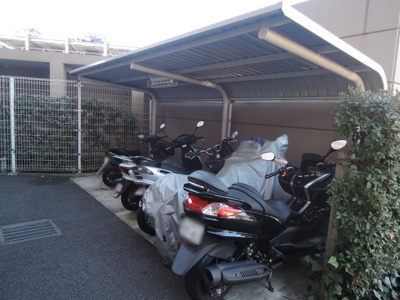 【その他共用部分】 | クレストフォルム横浜根岸 | バイク置場