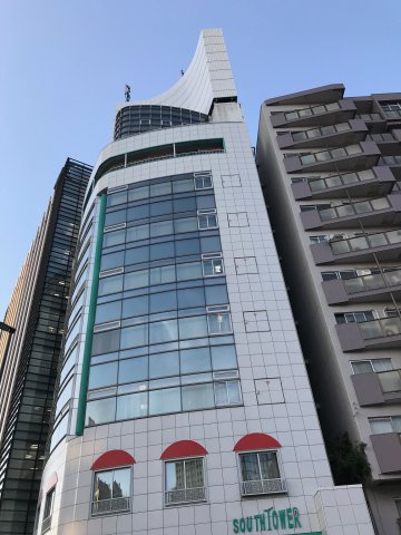 サウスタワー