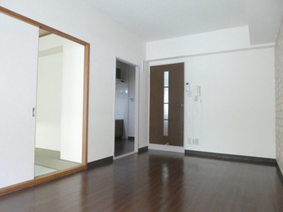 【居間・リビング】 | アムール魚住 | アムール魚住