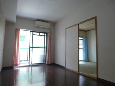 【居間・リビング】 | アムール魚住 | アムール魚住