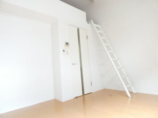 【内装】 | ストロベリーキャンドル