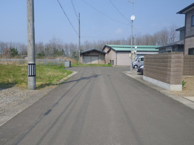 【前面道路含む現地写真】 | 能代市落合綱割・売地