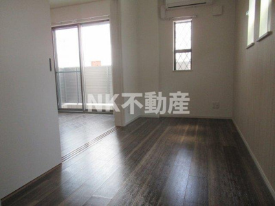 【寝室】 | エマイユ鴻池（鴻池新田賃貸） | 落ち着いて過ごせるお部屋なので、寝室にいかがでしょうか