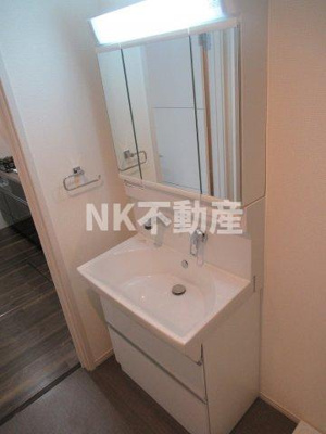 【洗面所】 | エマイユ鴻池（鴻池新田賃貸） | 独立洗面台あり、毎朝おしゃれに忙しい女性の方におすすめです