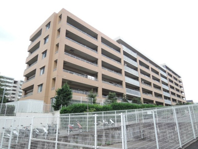 【外観】 | クレストフォルム日吉レインボーズヒル サウスコート | 東急東横線「日吉」駅バス8分「新田坂下」停徒歩8分！東急東横線「綱島」駅バス15分「蟹ヶ谷」停徒歩1分！