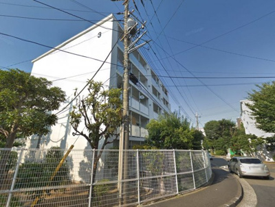 【外観】 | 横浜ハイタウン3号棟 | 4階南東向きにつき日照・通風・眺望良好！