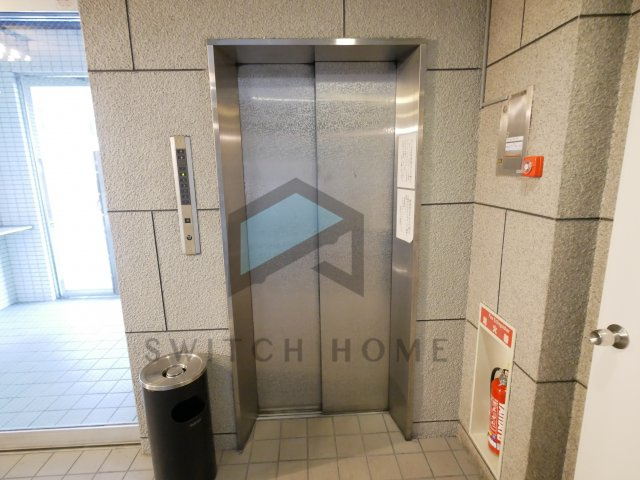 【その他共用部分】 | ブルーメンハウス | エレベーター付きです