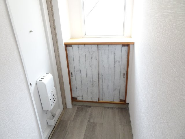 ハイツむすぶの玄関