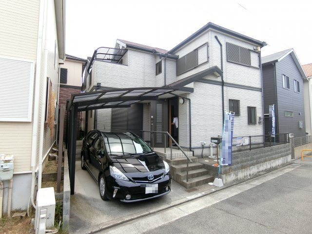 明石市大久保町江井島　中古戸建の外観|綺麗な外観です　カーポートもいいですね