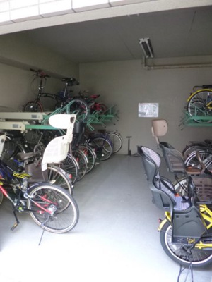 【駐車場】 | アシエント西葛西 | 共用の駐輪場