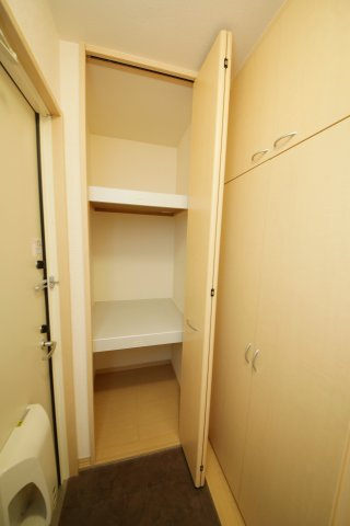 エルコーポＢの収納