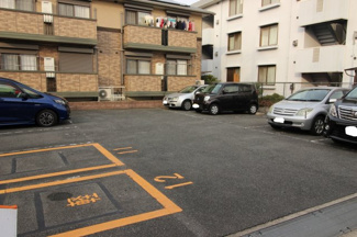 【駐車場】