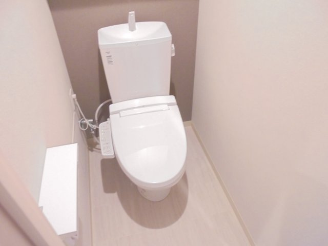 グロリアコート市川のトイレ