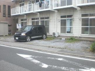 【駐車場】