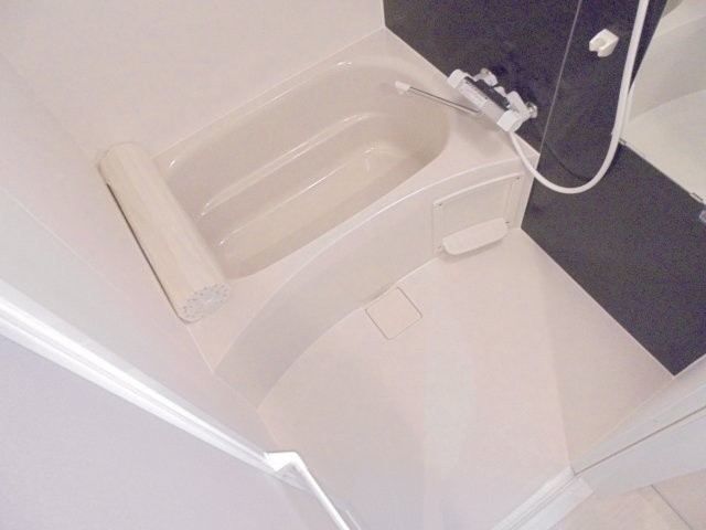 グロリアコート市川の浴室