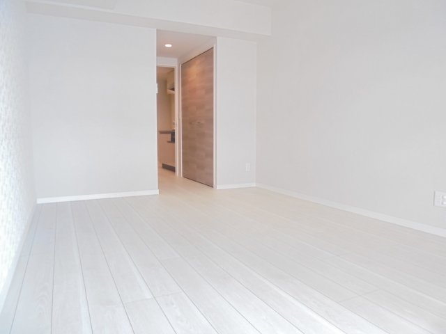 グロリアコート市川の洋室