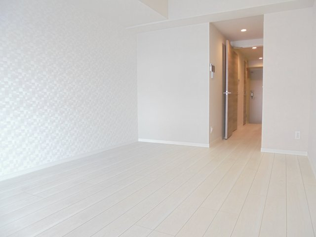 グロリアコート市川の居間・リビング