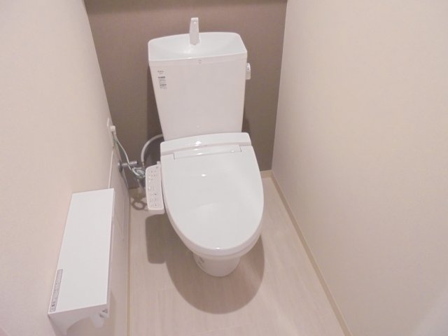 グロリアコート市川のトイレ