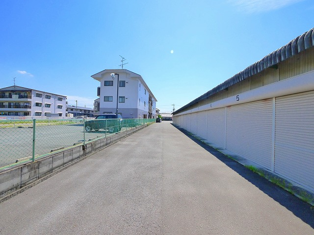 前栽町倉庫（大井ガレージ）の外観