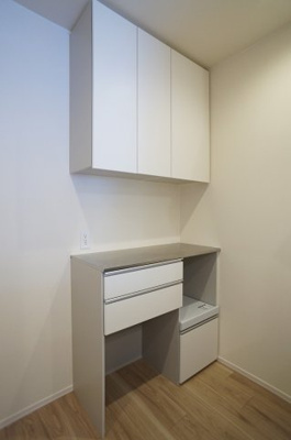 【収納】 | グリシーヌ | 収納たっぷりで機能的なキッチンファニチャーです（同タイプ他室です）
