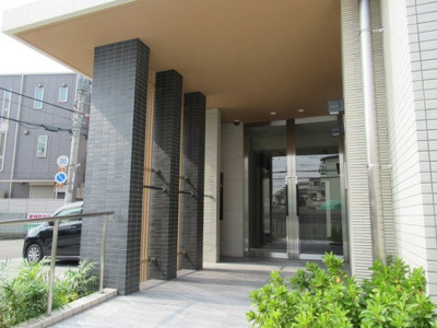 【エントランス】 | La Verde 長田（ラ・ヴェルデナガタ）（長田賃貸） | ゆとりのあるエントランスです