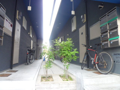 【エントランス】 | エルフラット（長瀬賃貸） | 毎日通るエントランスはこのようになっています