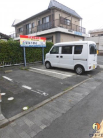 グランデ八女の駐車場|駐車スペースもあります