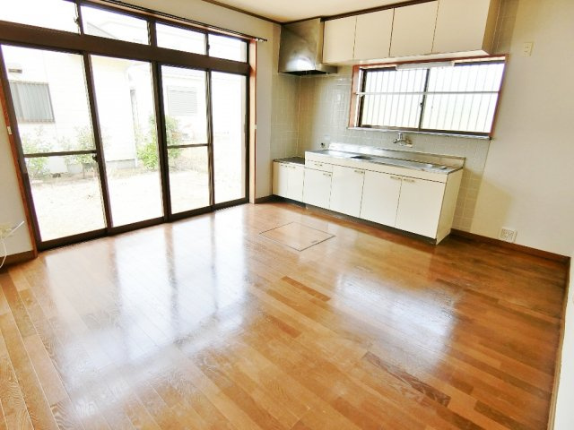 法目S貸家の居間・リビング