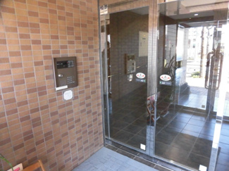 【エントランス】